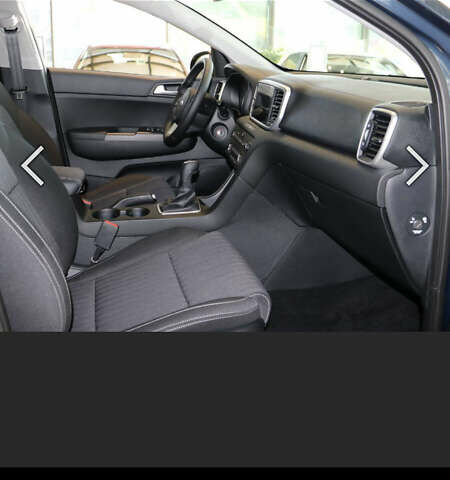 Синій Кіа Sportage, об'ємом двигуна 1.59 л та пробігом 16 тис. км за 20000 $, фото 1 на Automoto.ua