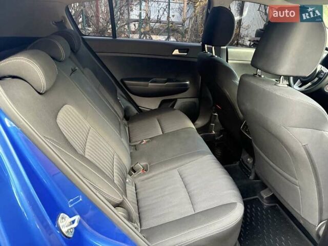 Синий Киа Sportage, объемом двигателя 1.59 л и пробегом 143 тыс. км за 17800 $, фото 11 на Automoto.ua