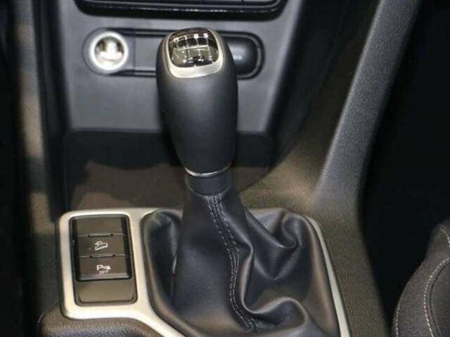 Синій Кіа Sportage, об'ємом двигуна 1.59 л та пробігом 16 тис. км за 20000 $, фото 4 на Automoto.ua