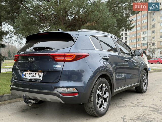 Синій Кіа Sportage, об'ємом двигуна 1.6 л та пробігом 200 тис. км за 18950 $, фото 6 на Automoto.ua
