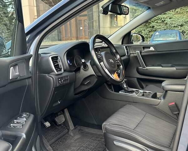 Синий Киа Sportage, объемом двигателя 1.59 л и пробегом 45 тыс. км за 20250 $, фото 20 на Automoto.ua