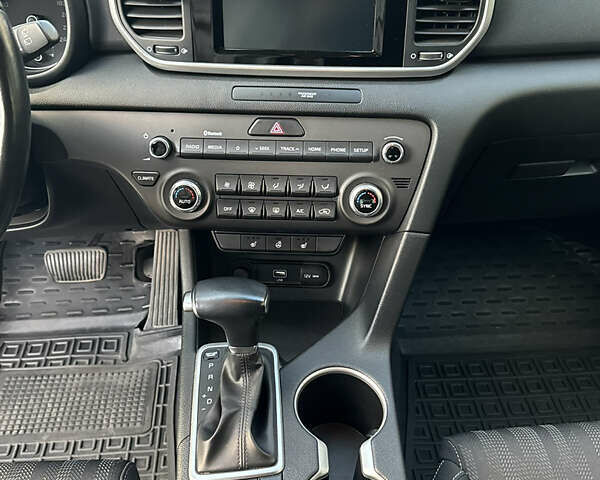 Синій Кіа Sportage, об'ємом двигуна 1.59 л та пробігом 46 тис. км за 18500 $, фото 12 на Automoto.ua