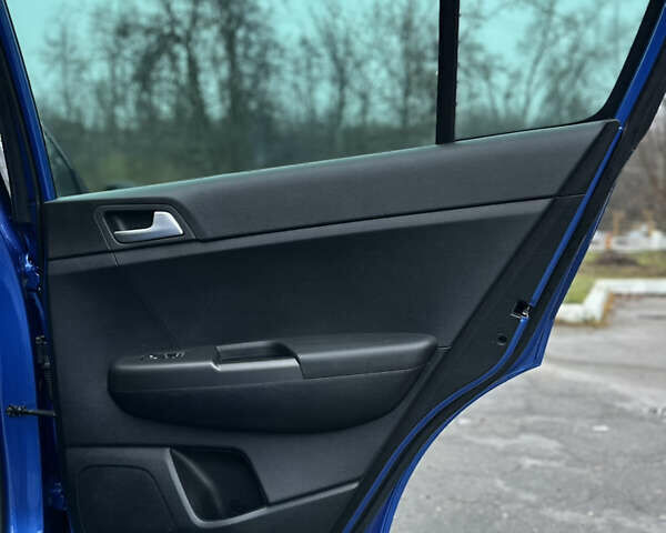 Синий Киа Sportage, объемом двигателя 1.59 л и пробегом 16 тыс. км за 17500 $, фото 25 на Automoto.ua