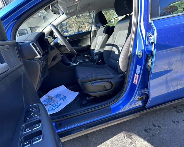 Синий Киа Sportage, объемом двигателя 1.59 л и пробегом 16 тыс. км за 18400 $, фото 9 на Automoto.ua