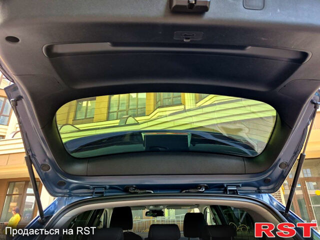 Синий Киа Sportage, объемом двигателя 1.6 л и пробегом 147 тыс. км за 21300 $, фото 2 на Automoto.ua