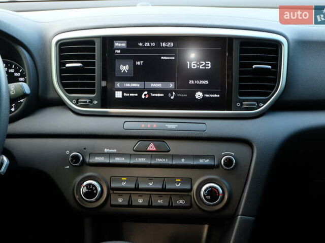 Синий Киа Sportage, объемом двигателя 1.59 л и пробегом 88 тыс. км за 17700 $, фото 13 на Automoto.ua