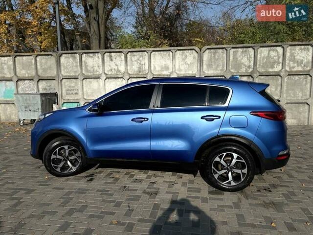 Синий Киа Sportage, объемом двигателя 1.59 л и пробегом 143 тыс. км за 17800 $, фото 2 на Automoto.ua