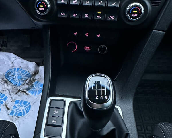 Синий Киа Sportage, объемом двигателя 1.59 л и пробегом 16 тыс. км за 17500 $, фото 11 на Automoto.ua