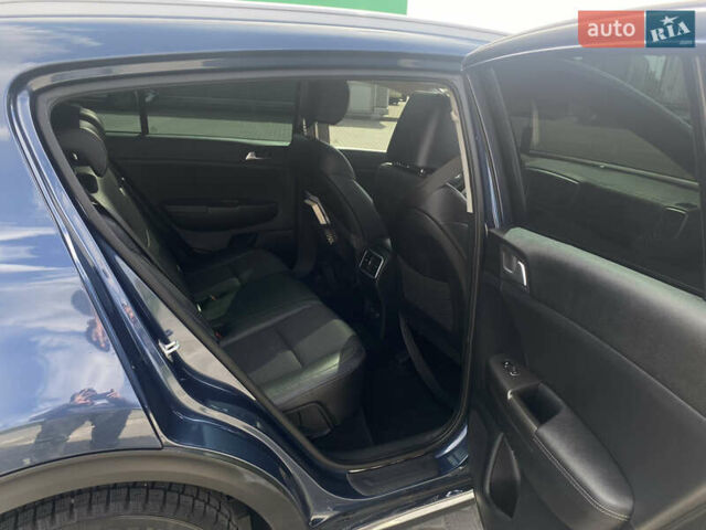 Синий Киа Sportage, объемом двигателя 1.6 л и пробегом 198 тыс. км за 18000 $, фото 9 на Automoto.ua