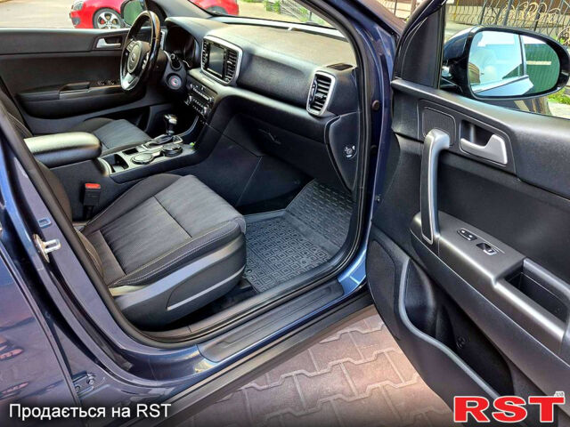 Синий Киа Sportage, объемом двигателя 1.6 л и пробегом 147 тыс. км за 21300 $, фото 10 на Automoto.ua