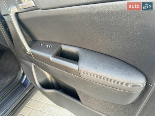 Киа Sportage 2021 в Тернополе на Automoto.ua Синий Киа Sportage, объемом двигателя 2.36 л и пробегом 92 тыс. км за 24300 $, фото 25 на Automoto.ua