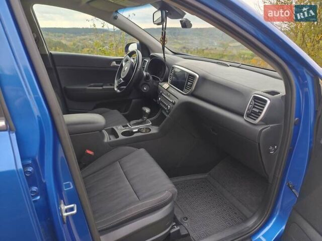 Синий Киа Sportage, объемом двигателя 1.59 л и пробегом 42 тыс. км за 21900 $, фото 2 на Automoto.ua