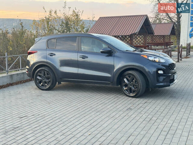 Киа Sportage 2021 в Тернополе на Automoto.ua Синий Киа Sportage, объемом двигателя 2.36 л и пробегом 92 тыс. км за 24300 $, фото 4 на Automoto.ua