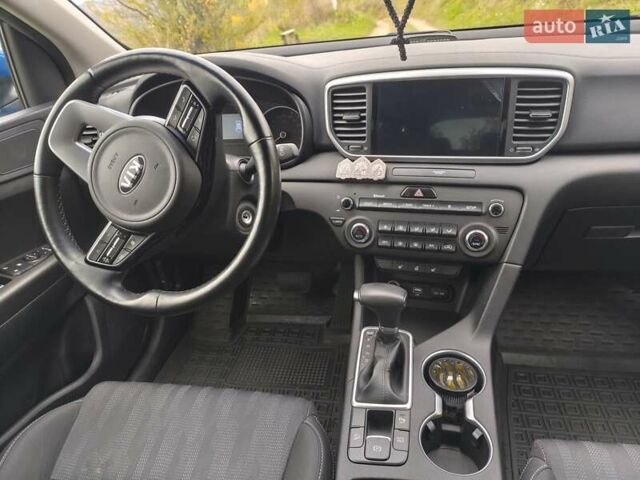 Синий Киа Sportage, объемом двигателя 1.59 л и пробегом 42 тыс. км за 21900 $, фото 9 на Automoto.ua