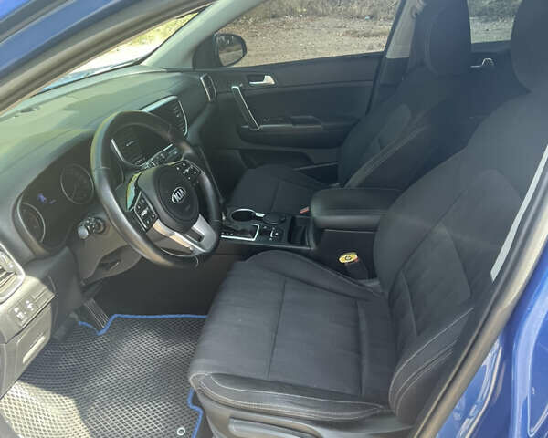 Синий Киа Sportage, объемом двигателя 1.59 л и пробегом 90 тыс. км за 19500 $, фото 16 на Automoto.ua