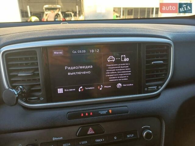 Киа Sportage 2021 в Новой Водолаге на Automoto.ua Синий Киа Sportage, объемом двигателя 1.59 л и пробегом 144 тыс. км за 16999 $, фото 13 на Automoto.ua