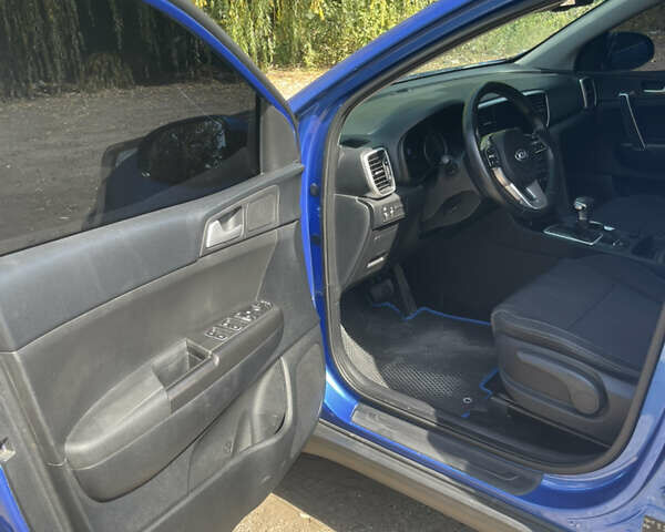 Синий Киа Sportage, объемом двигателя 1.59 л и пробегом 90 тыс. км за 19500 $, фото 14 на Automoto.ua
