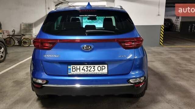 Киа Sportage 2021 в Одессе на Automoto.ua Синий Киа Sportage, объемом двигателя 1.59 л и пробегом 60 тыс. км за 21000 $, фото 1 на Automoto.ua