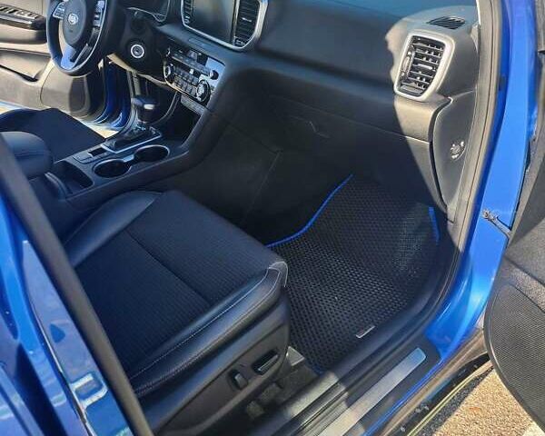 Киа Sportage 2021 в Сумах на Automoto.ua Синий Киа Sportage, объемом двигателя 1.59 л и пробегом 61 тыс. км за 22000 $, фото 9 на Automoto.ua