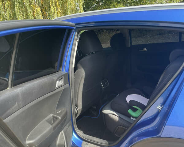 Синий Киа Sportage, объемом двигателя 1.59 л и пробегом 90 тыс. км за 19500 $, фото 9 на Automoto.ua