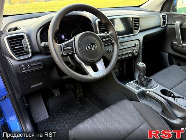 Киа Sportage 2021 в Киеве на Automoto.ua Синий Киа Sportage, объемом двигателя 1.6 л и пробегом 20 тыс. км за 17000 $, фото 8 на Automoto.ua