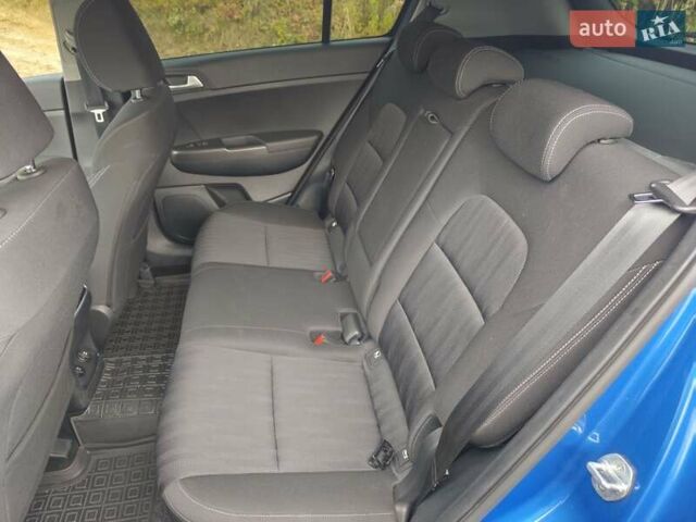 Синий Киа Sportage, объемом двигателя 1.59 л и пробегом 42 тыс. км за 21900 $, фото 19 на Automoto.ua