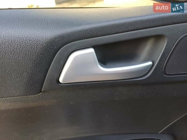 Киа Sportage 2021 в Новой Водолаге на Automoto.ua Синий Киа Sportage, объемом двигателя 1.59 л и пробегом 144 тыс. км за 16999 $, фото 19 на Automoto.ua