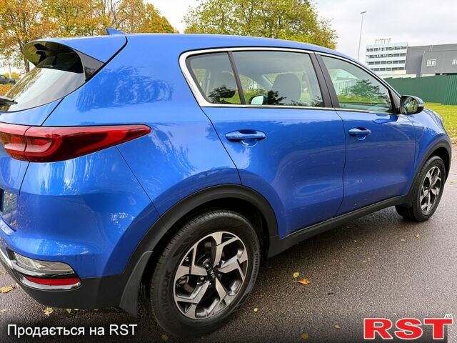 Киа Sportage 2021 в Киеве на Automoto.ua Синий Киа Sportage, объемом двигателя 1.6 л и пробегом 20 тыс. км за 17000 $, фото 2 на Automoto.ua