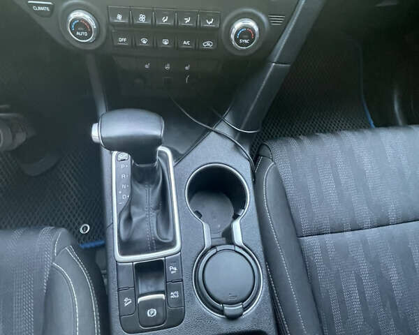 Синий Киа Sportage, объемом двигателя 1.59 л и пробегом 90 тыс. км за 19500 $, фото 18 на Automoto.ua