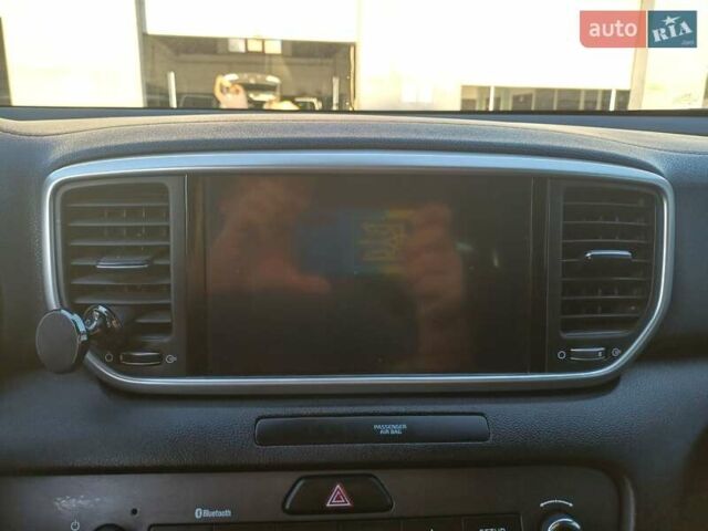 Киа Sportage 2021 в Новой Водолаге на Automoto.ua Синий Киа Sportage, объемом двигателя 1.59 л и пробегом 144 тыс. км за 16999 $, фото 17 на Automoto.ua