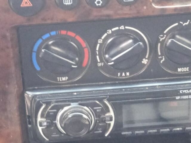 Зеленый Киа Sportage, объемом двигателя 2 л и пробегом 315 тыс. км за 3077 $, фото 8 на Automoto.ua