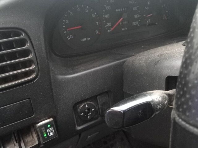 Зелений Кіа Sportage, об'ємом двигуна 2 л та пробігом 198 тис. км за 3900 $, фото 7 на Automoto.ua