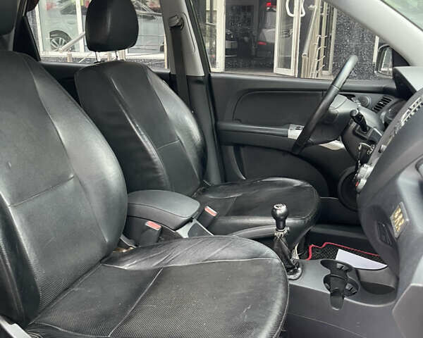 Зелений Кіа Sportage, об'ємом двигуна 1.98 л та пробігом 370 тис. км за 6500 $, фото 21 на Automoto.ua