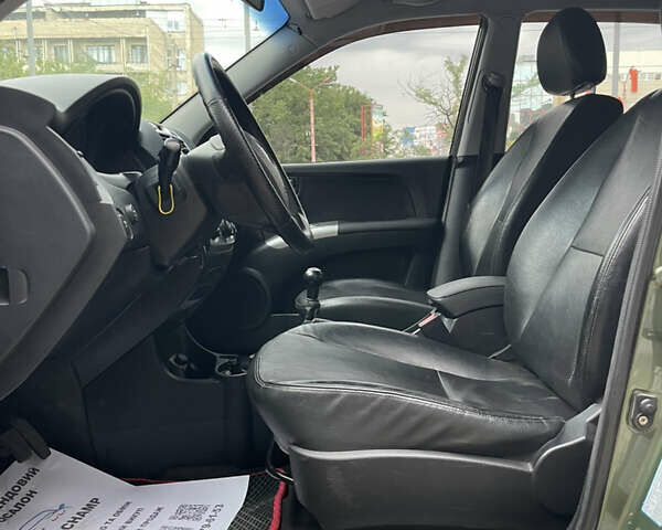 Зелений Кіа Sportage, об'ємом двигуна 1.98 л та пробігом 370 тис. км за 6500 $, фото 12 на Automoto.ua