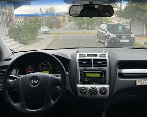Зелений Кіа Sportage, об'ємом двигуна 1.98 л та пробігом 370 тис. км за 6500 $, фото 23 на Automoto.ua