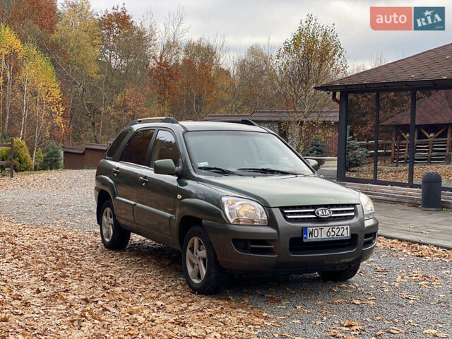 Зеленый Киа Sportage, объемом двигателя 2 л и пробегом 300 тыс. км за 3750 $, фото 6 на Automoto.ua