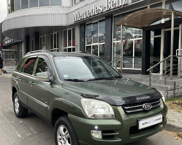 Зелений Кіа Sportage, об'ємом двигуна 1.98 л та пробігом 370 тис. км за 6500 $, фото 3 на Automoto.ua