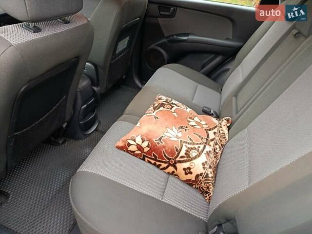 Зеленый Киа Sportage, объемом двигателя 2 л и пробегом 188 тыс. км за 7850 $, фото 1 на Automoto.ua