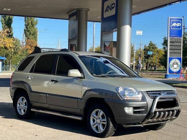 Зеленый Киа Sportage, объемом двигателя 2 л и пробегом 183 тыс. км за 6800 $, фото 4 на Automoto.ua