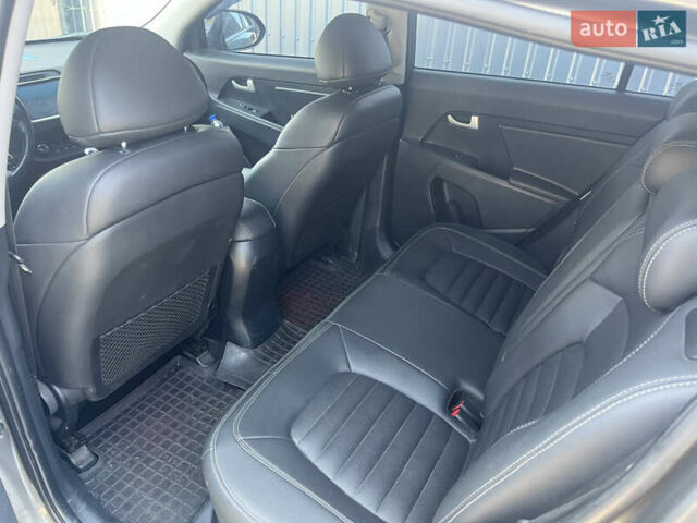 Зеленый Киа Sportage, объемом двигателя 1.69 л и пробегом 221 тыс. км за 12900 $, фото 4 на Automoto.ua