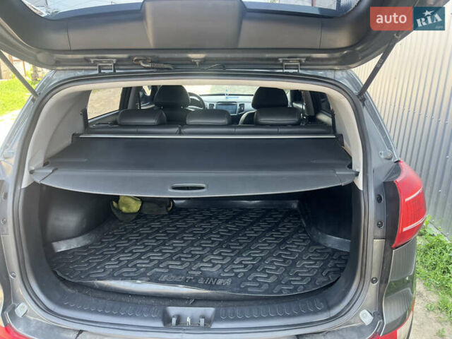 Зеленый Киа Sportage, объемом двигателя 1.69 л и пробегом 221 тыс. км за 12900 $, фото 8 на Automoto.ua