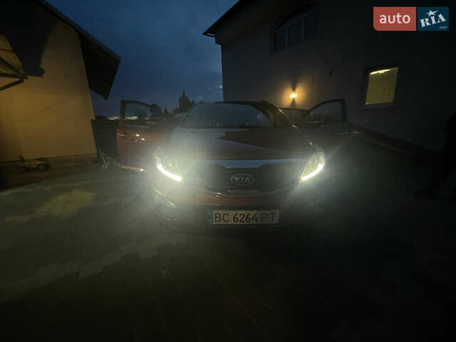 Оранжевый Киа Sportage, объемом двигателя 2 л и пробегом 282 тыс. км за 13400 $, фото 27 на Automoto.ua