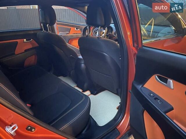Оранжевый Киа Sportage, объемом двигателя 2 л и пробегом 282 тыс. км за 12900 $, фото 32 на Automoto.ua