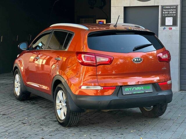 Оранжевый Киа Sportage, объемом двигателя 2 л и пробегом 190 тыс. км за 11900 $, фото 9 на Automoto.ua