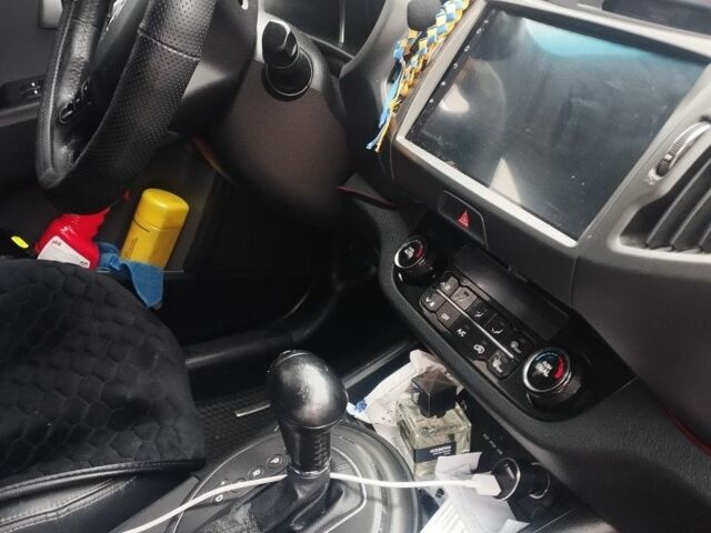 Помаранчевий Кіа Sportage, об'ємом двигуна 2 л та пробігом 240 тис. км за 12600 $, фото 8 на Automoto.ua