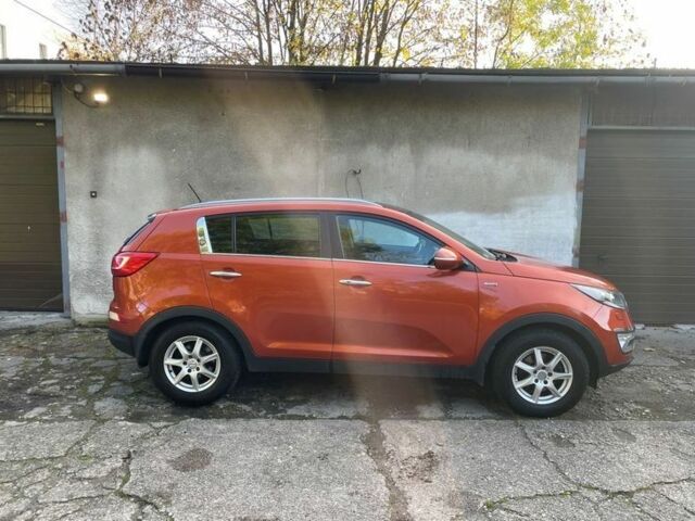 Оранжевый Киа Sportage, объемом двигателя 2 л и пробегом 150 тыс. км за 7900 $, фото 4 на Automoto.ua