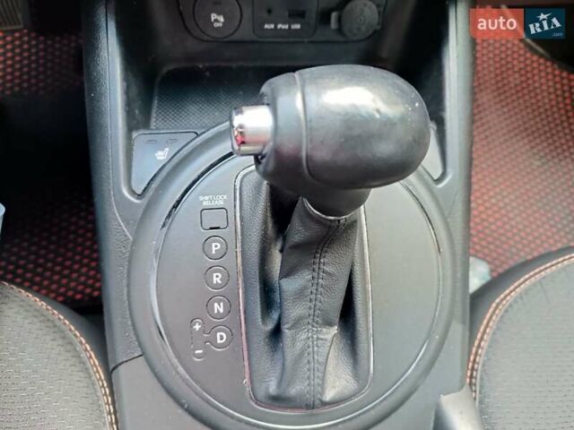 Оранжевый Киа Sportage, объемом двигателя 2 л и пробегом 120 тыс. км за 12599 $, фото 13 на Automoto.ua