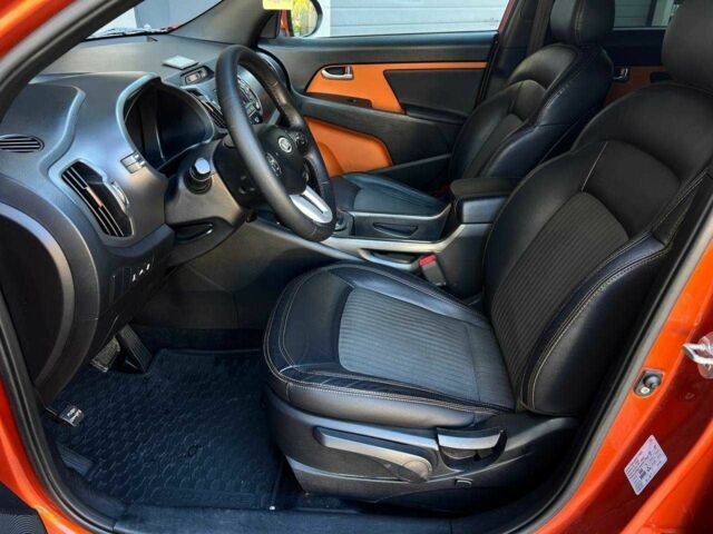 Оранжевый Киа Sportage, объемом двигателя 2 л и пробегом 190 тыс. км за 11900 $, фото 10 на Automoto.ua
