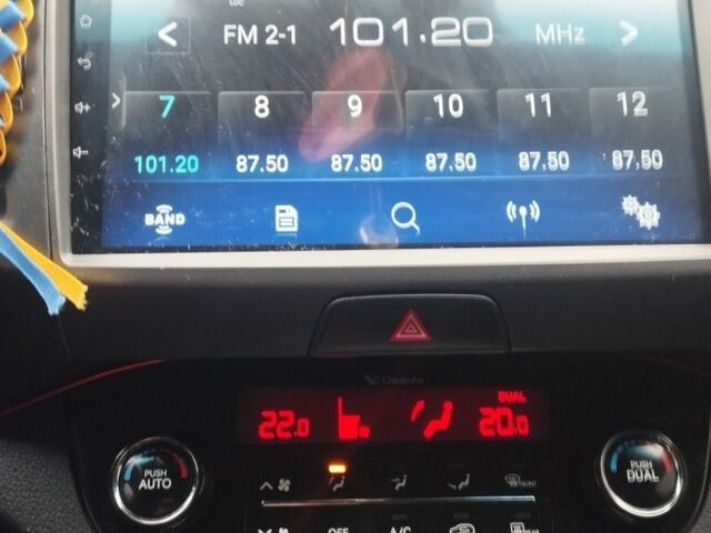 Помаранчевий Кіа Sportage, об'ємом двигуна 2 л та пробігом 240 тис. км за 12600 $, фото 20 на Automoto.ua