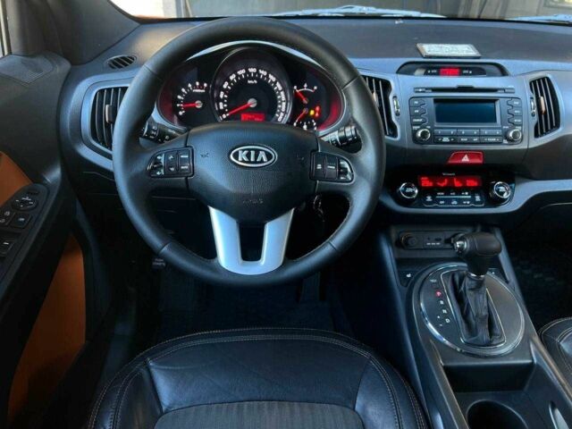 Оранжевый Киа Sportage, объемом двигателя 2 л и пробегом 190 тыс. км за 11900 $, фото 14 на Automoto.ua